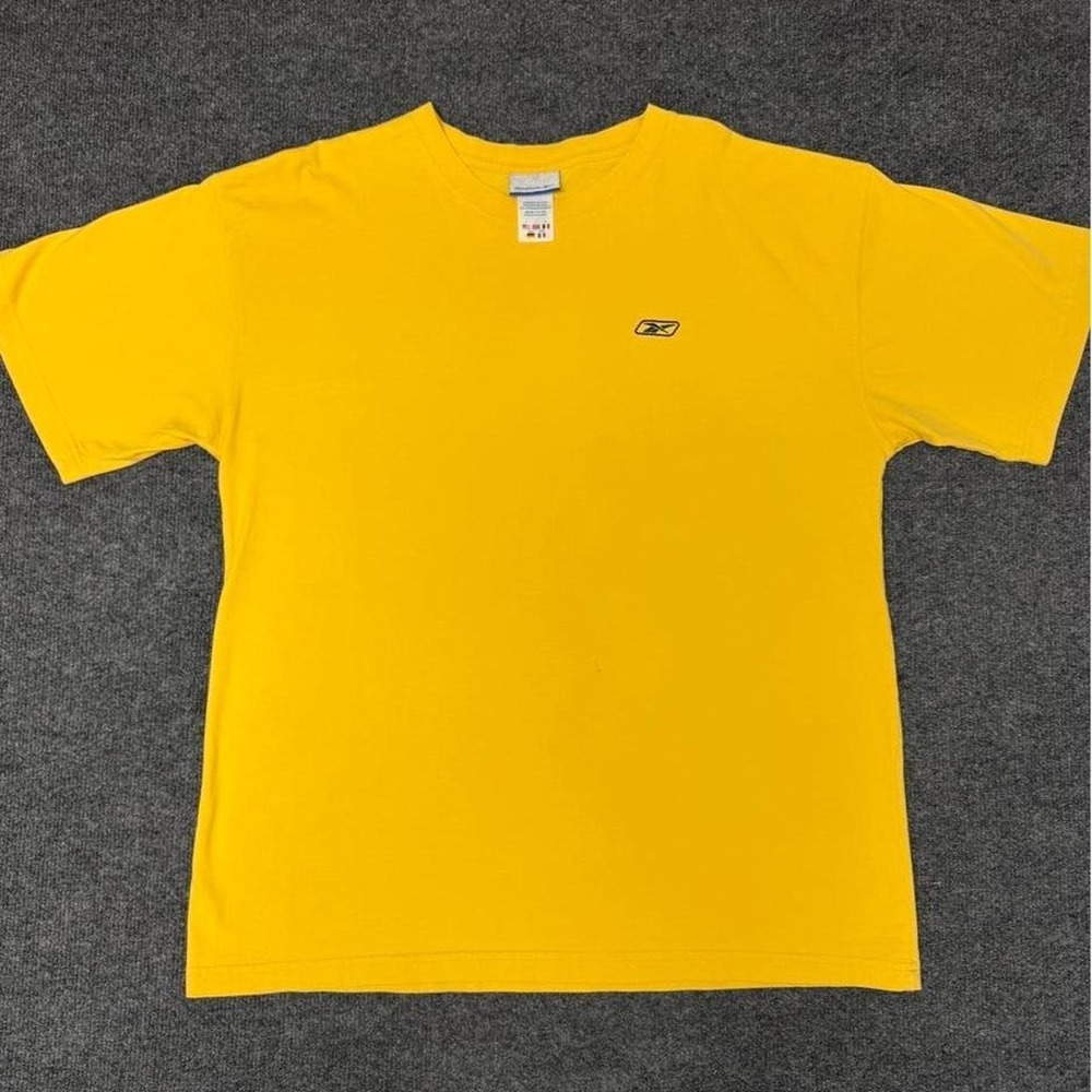 Reebok Classic Mens Y2K Muted Yellow Short Sleeve T-Shirt Large Logo Tee